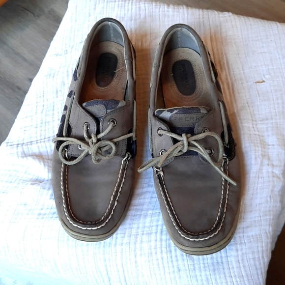 Sperry Shoes - Womens grey leopard print accent Sperry Loafer size 10 leather